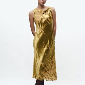 NWT GOLD MUSTARD VELVET MIDI DRESS ZW COLLECTION